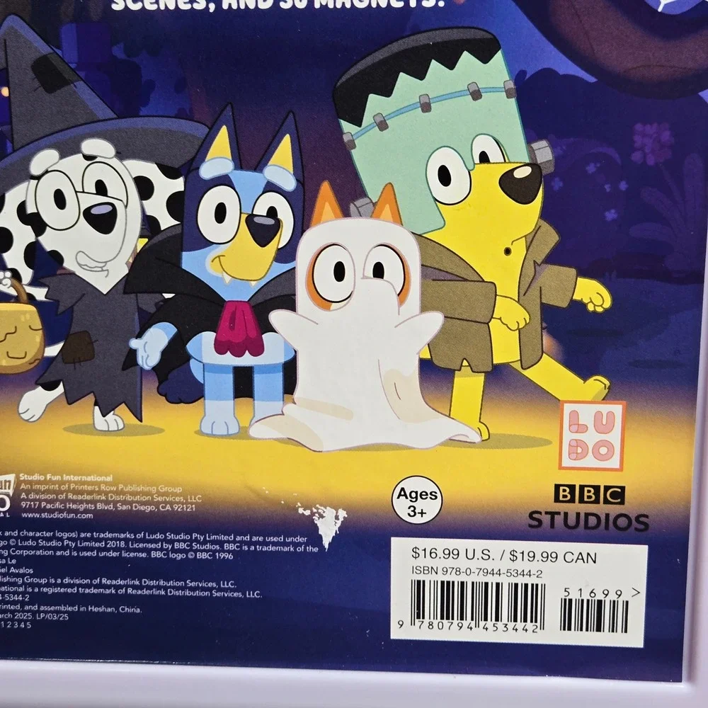 Children's Halloween Book Lot Bluey Magnetic Play Set Eric Carle Nightmare 7pc
